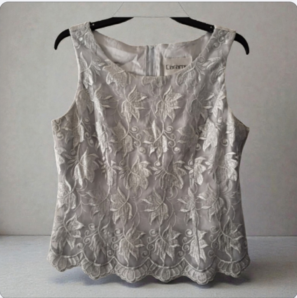 Caramia Silver/Gray Floral Embroidered Sleeveless Blouse Made In USA Size M